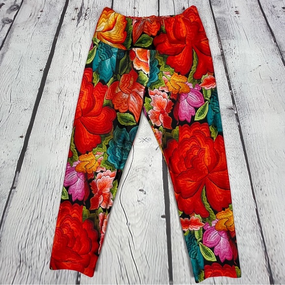 GOLDSHEEP CLOTHING floral embroidery print athletic yoga crop leggings, size S - Picture 8 of 11
